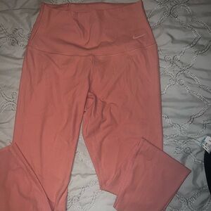 Nike Zinny Coral Dri-FIT Leggings Small NWOT